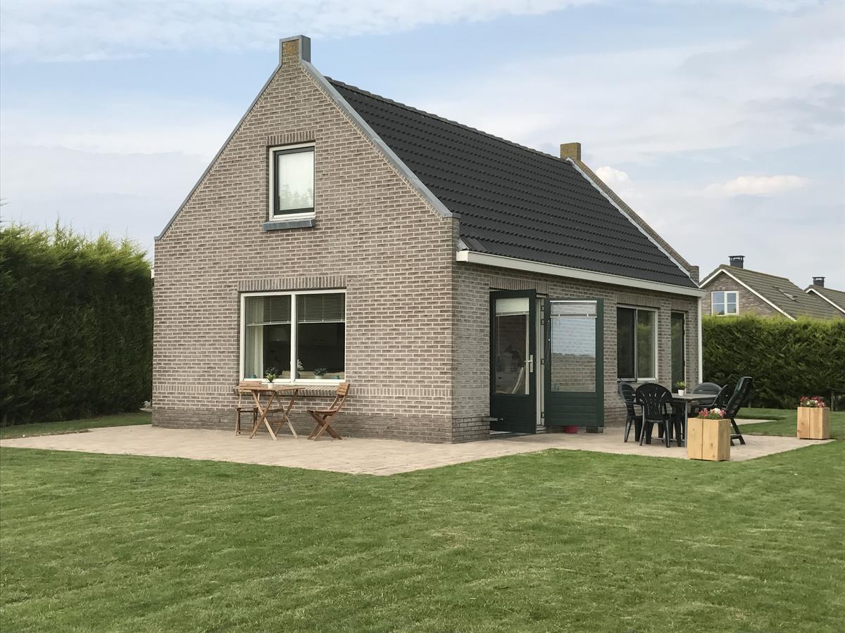 Stinswoning "De Wadden" In Tzummarum Exterior photo